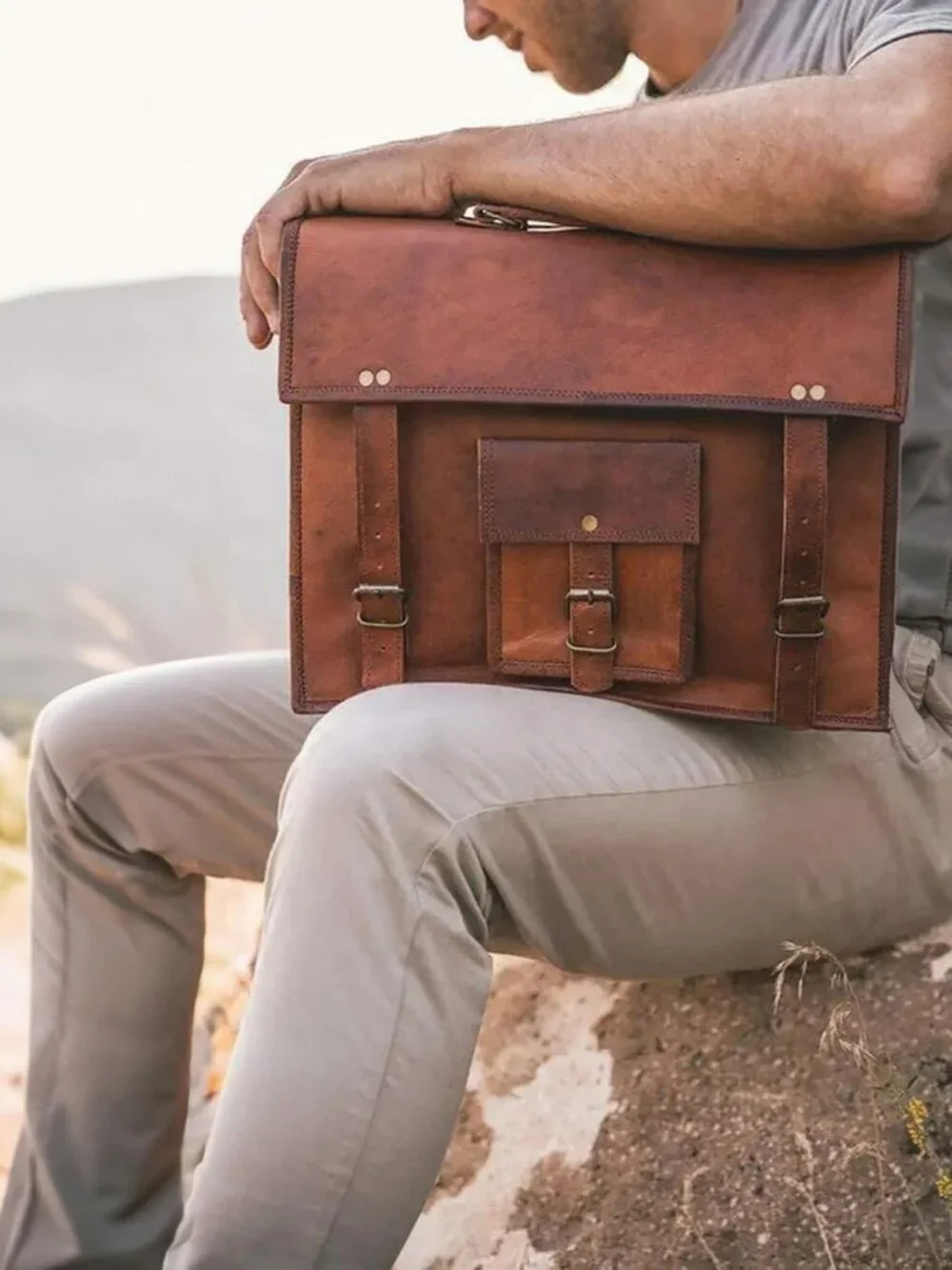 Men's Brown Grain Leather Vintage Satchel Travel Crossbody Stylish Messenger Bag